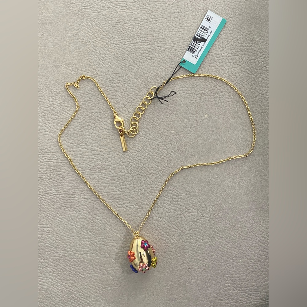 Kurt Geiger London Floral Egg Pendant Necklace Gold Multi NWT - Picture 3 of 7